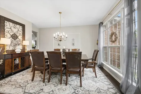 5423 Swan Circle Hoffman Estates IL 60192