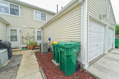389 Meadow Green Lane Round Lake Beach IL 60073
