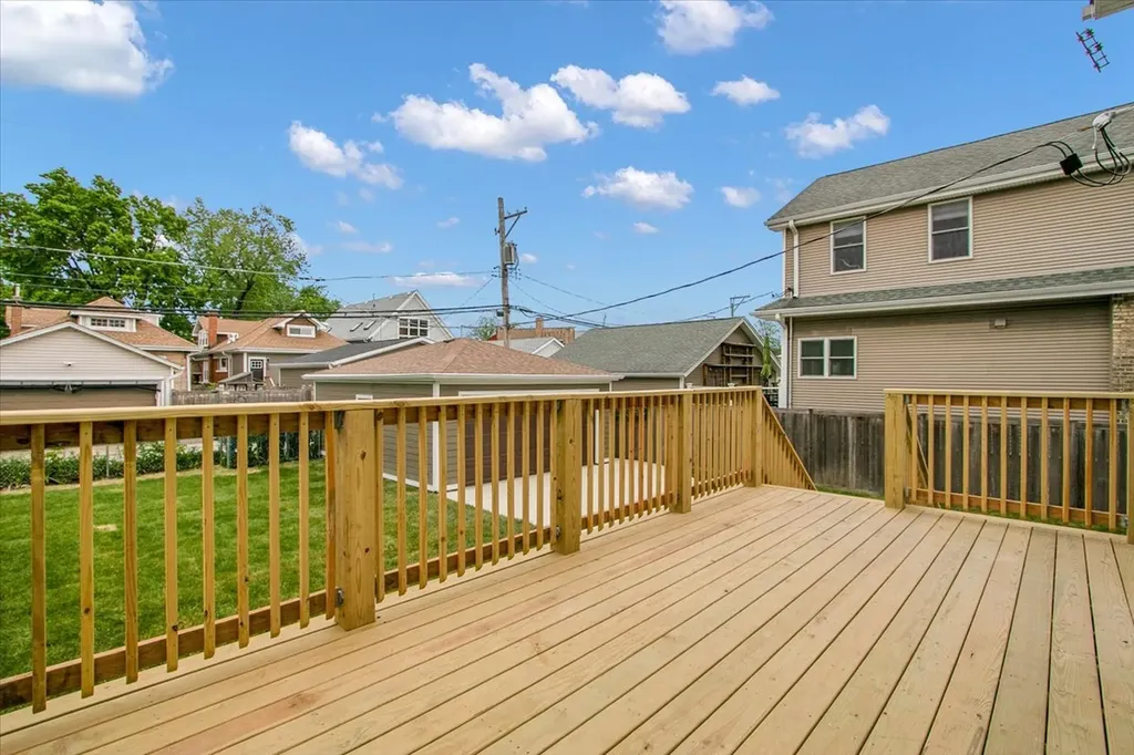 4036 West Warwick Avenue Chicago IL 60641
