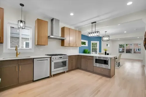 4036 West Warwick Avenue Chicago IL 60641