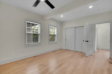 4036 West Warwick Avenue Chicago IL 60641