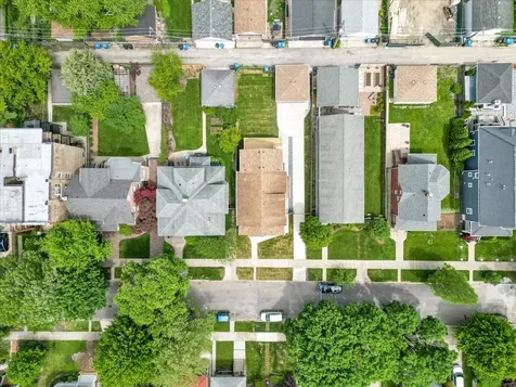 4036 West Warwick Avenue Chicago IL 60641