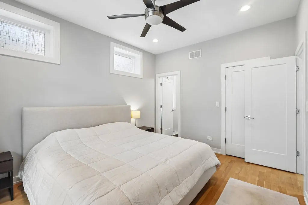 1822 South Throop Street Chicago IL 60608