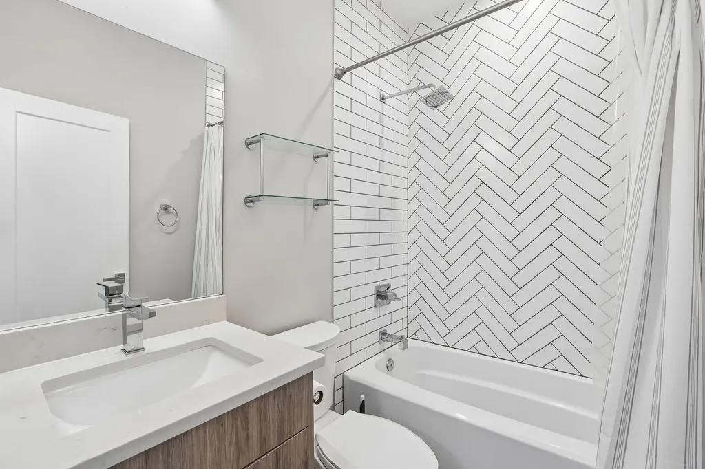1822 South Throop Street Chicago IL 60608