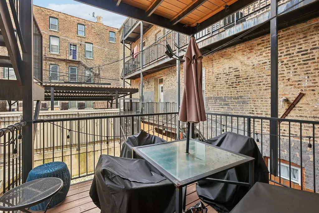 1822 South Throop Street Chicago IL 60608