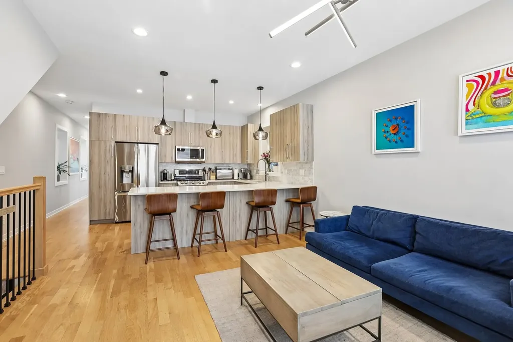 1822 South Throop Street Chicago IL 60608