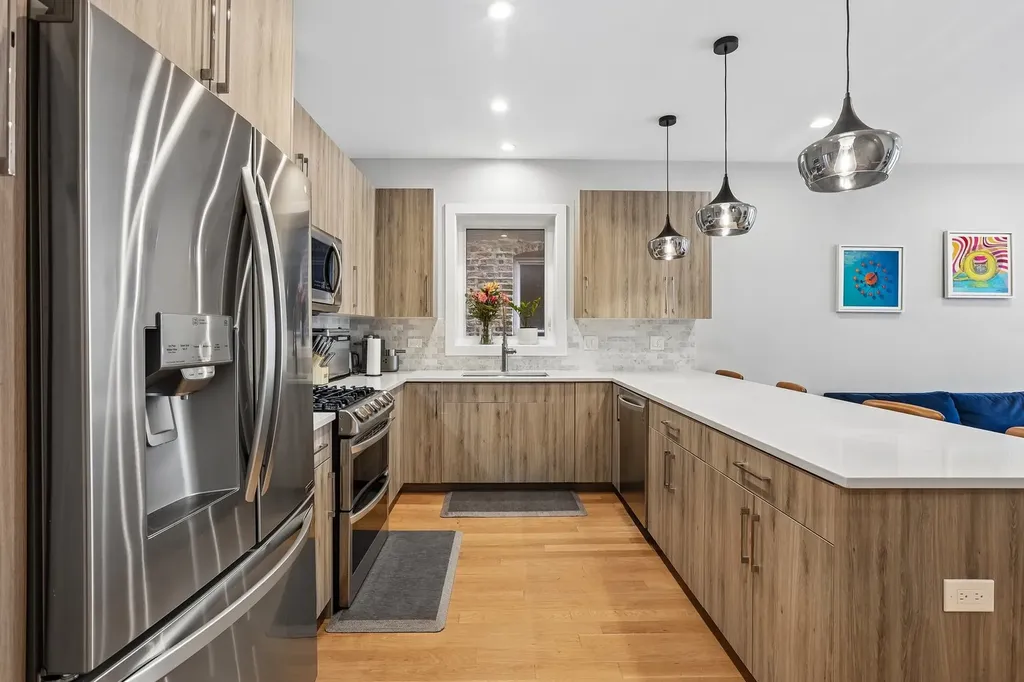 1822 South Throop Street Chicago IL 60608
