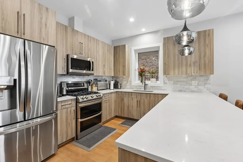 1822 South Throop Street Chicago IL 60608