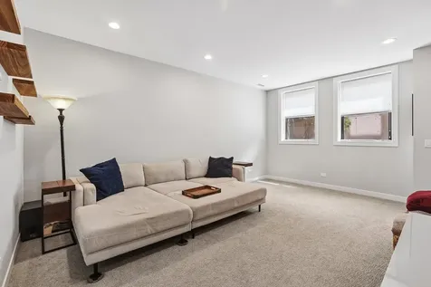 1822 South Throop Street Chicago IL 60608