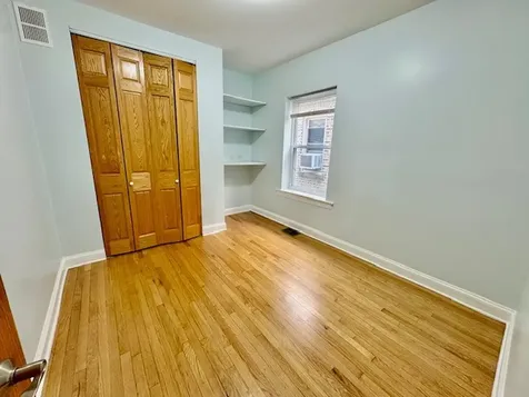 5618 North Artesian Avenue Chicago IL 60659