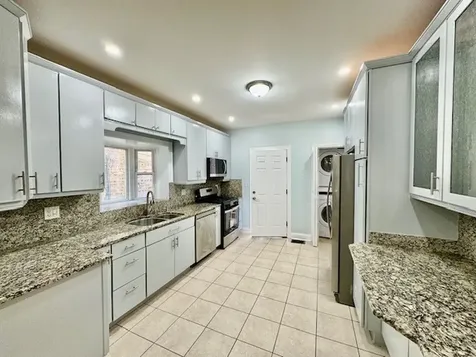 5618 North Artesian Avenue Chicago IL 60659