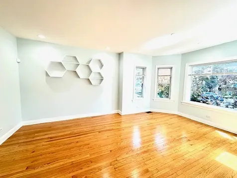 5618 North Artesian Avenue Chicago IL 60659