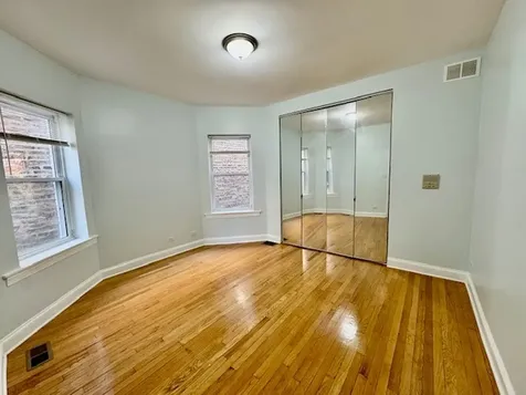 5618 North Artesian Avenue Chicago IL 60659