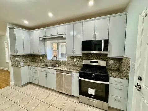 5618 North Artesian Avenue Chicago IL 60659