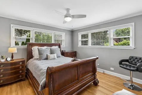 552 Burton Avenue Highland Park IL 60035