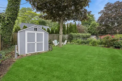 552 Burton Avenue Highland Park IL 60035