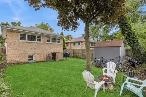 552 Burton Avenue Highland Park IL 60035