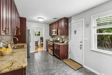 552 Burton Avenue Highland Park IL 60035