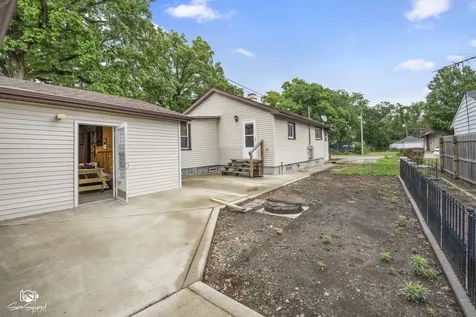 413 South May Street Joliet IL 60436