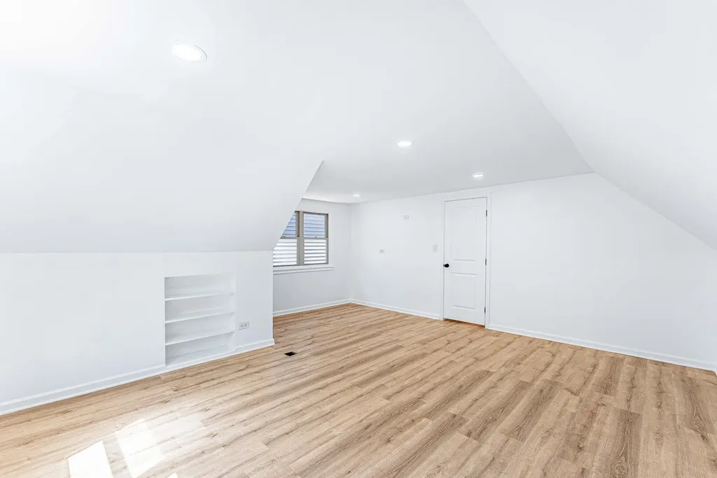 1935 North Natoma Avenue Chicago IL 60707