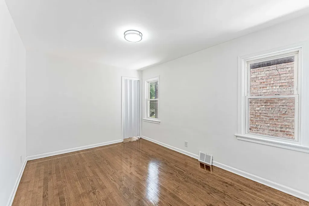 1935 North Natoma Avenue Chicago IL 60707