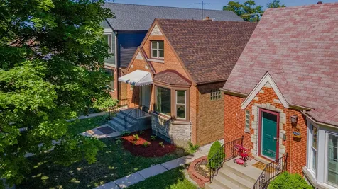 1935 North Natoma Avenue Chicago IL 60707