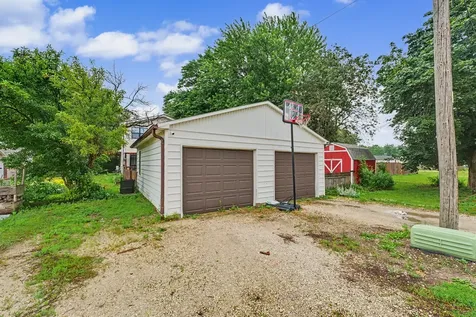 412 East Pine Street Paxton IL 60957