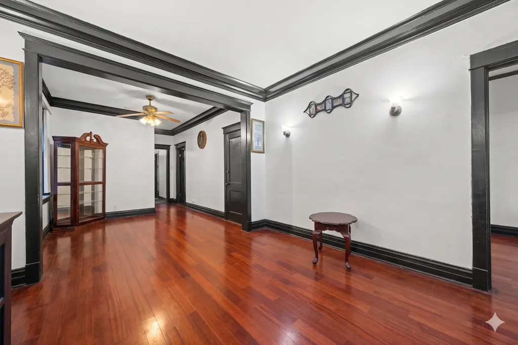 3933 West Grenshaw Street Chicago IL 60624
