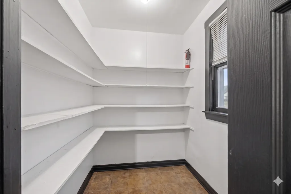 3933 West Grenshaw Street Chicago IL 60624
