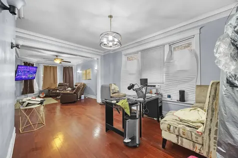 3933 West Grenshaw Street Chicago IL 60624