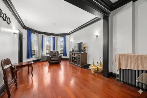 3933 West Grenshaw Street Chicago IL 60624