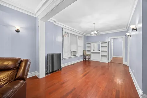 3933 West Grenshaw Street Chicago IL 60624