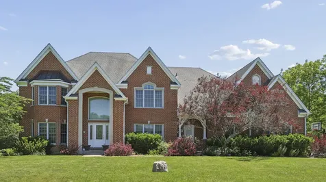 39571 Orchard Bluff Lane Wadsworth IL 60083