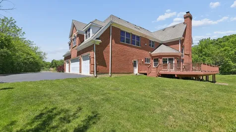 39571 Orchard Bluff Lane Wadsworth IL 60083