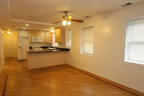 3243 North Kenmore Avenue Chicago IL 60657