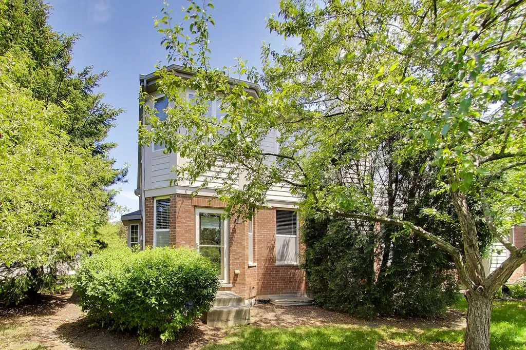 1050 Samantha Drive Lake Zurich IL 60047