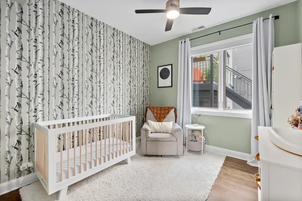 1641 West Pearson Street Chicago IL 60622