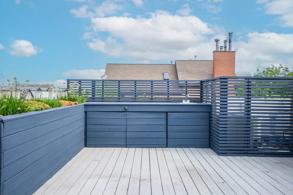 1641 West Pearson Street Chicago IL 60622