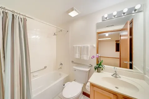2370 Carillon Drive Grayslake IL 60030