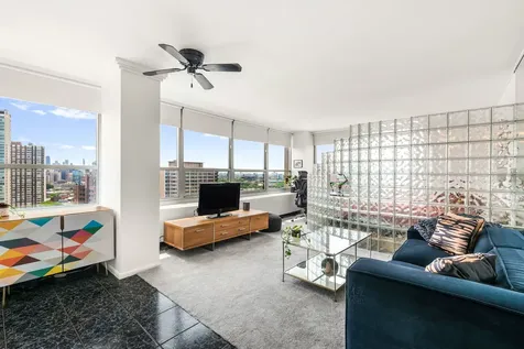 3550 North Lake Shore Drive Chicago IL 60657