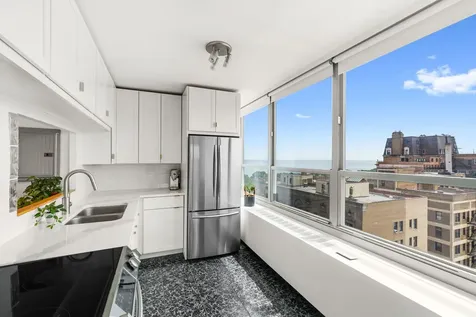 3550 North Lake Shore Drive Chicago IL 60657