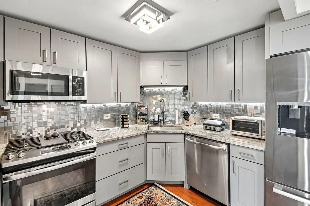 3200 North Lake Shore Drive Chicago IL 60657
