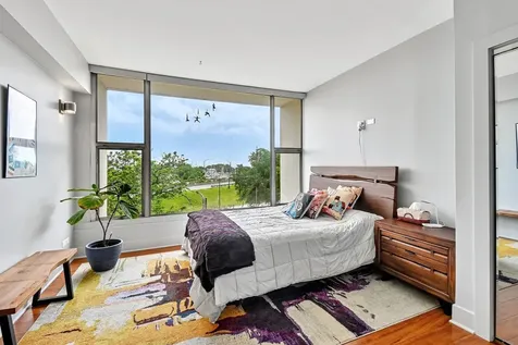 3200 North Lake Shore Drive Chicago IL 60657