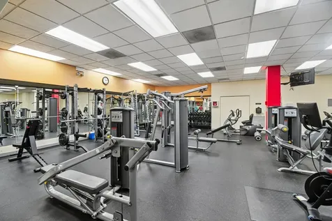 3200 North Lake Shore Drive Chicago IL 60657