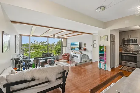 3200 North Lake Shore Drive Chicago IL 60657