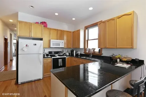 1415 West Barry Avenue Chicago IL 60657
