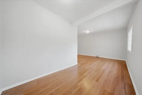 4541 North Western Avenue Chicago IL 60625