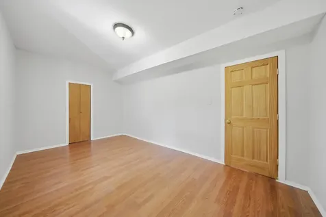 4541 North Western Avenue Chicago IL 60625
