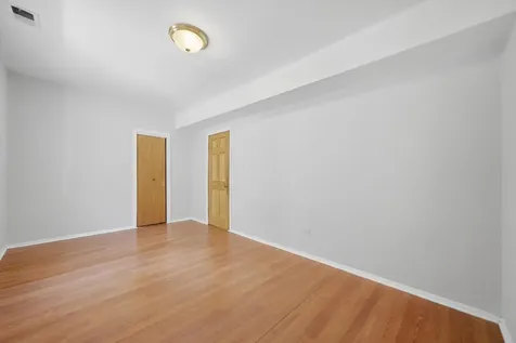 4541 North Western Avenue Chicago IL 60625