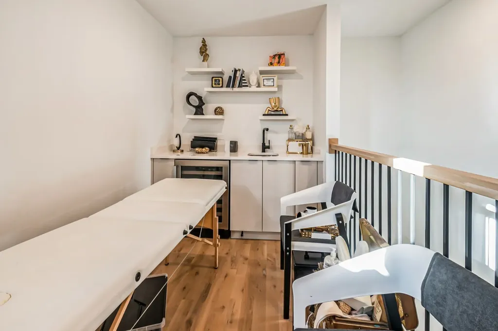4816 South Saint Lawrence Avenue Chicago IL 60615